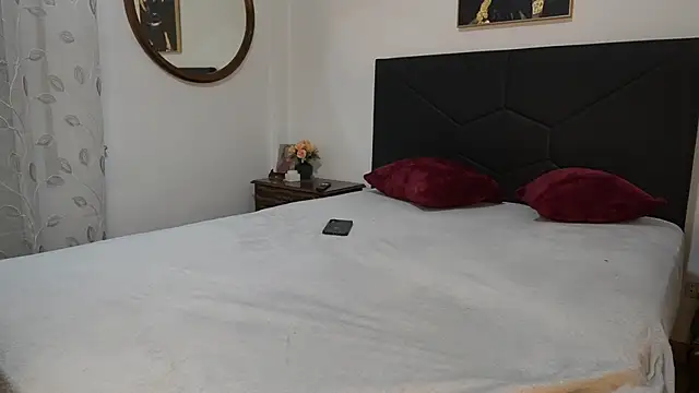 adellle XXX чат на живо