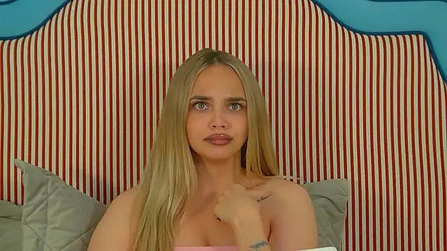AnitaVenture's Live XXX Chat