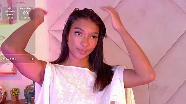 XXX chat uživo modela Miiaa_Spencer