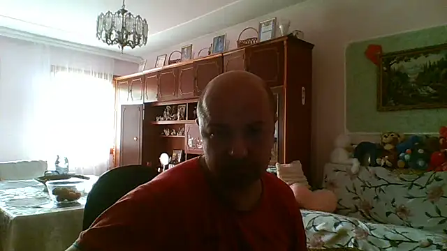 Luceriusbigass   – webcam-show
