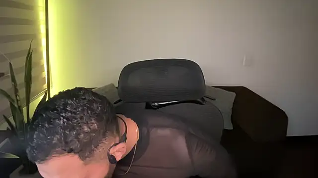 Rob_fab Live XXX-Chat