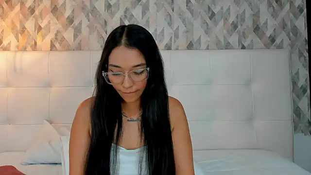 Roseaurora's Live XXX Chat