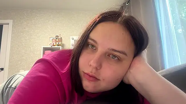 nakiafera Adlı Modelin Canlı XXX Sohbeti