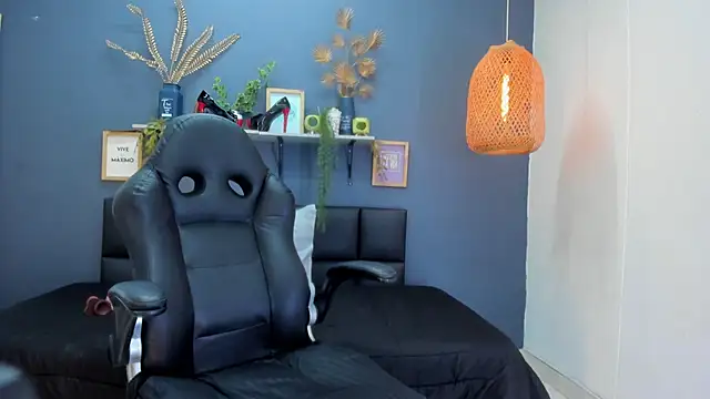 Živý XXX chat yessila_parker
