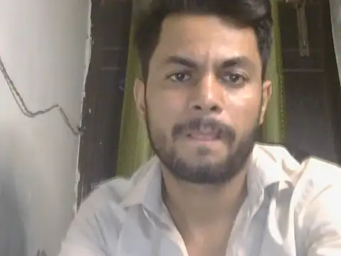Stubborndesiboy Live XXX-chat