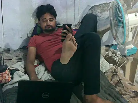 ROCOGUJUBULL's Live XXX Chat