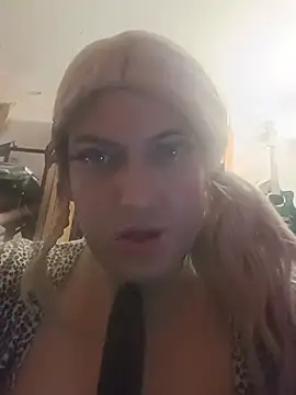 sissytrapdolly24's Live XXX Chat