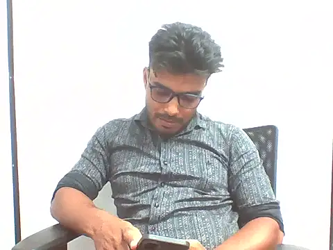 Chat +18 de Alphamustha ao vivo