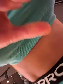 F3ckd0lllucy's Live XXX Chat