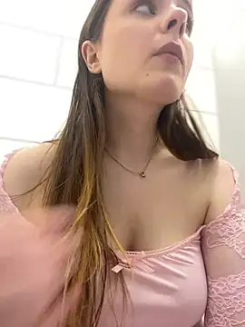Chatroom XXX en direct de Lunabelle_