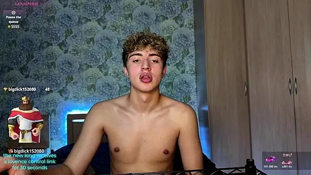 Онлайн чат XXX AlfredSweet