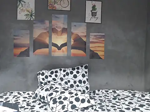Natsboii Adlı Modelin Canlı XXX Sohbeti