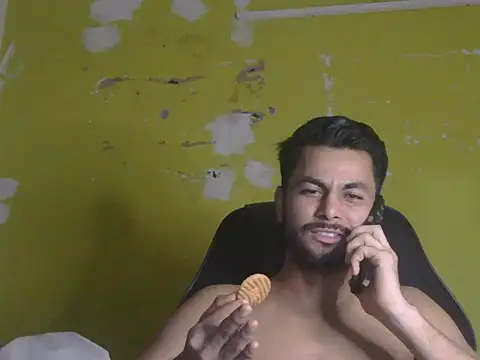 دردشة Stubborndesiboy الجنسية المباشرة