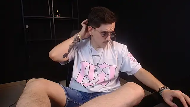 FelixStarkk 即時 XXX 聊天