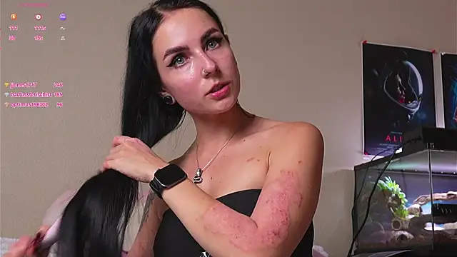 YaraAveiri XXX чат на живо