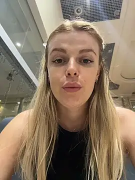 دردشة HarrietDart الجنسية المباشرة