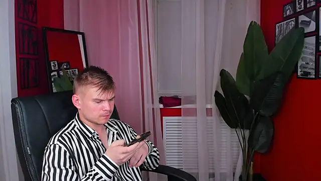 Walter_Fry's Live XXX Chat