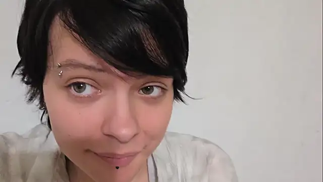 Lucysidle Chat XXX in diretta