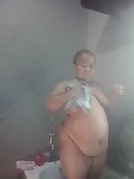 ChubbyMidgetxxx19 Adlı Modelin Canlı XXX Sohbeti