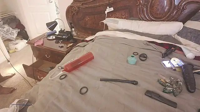 צ'אט XXX בשידור חי של Triggerhappycj100