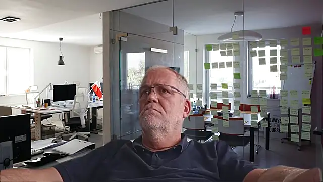 subbear1968 Live XXX-Chat