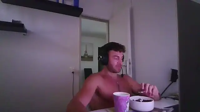دردشة alpha-hunk الجنسية المباشرة