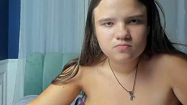Chat XXX en directo de AdeleCruz