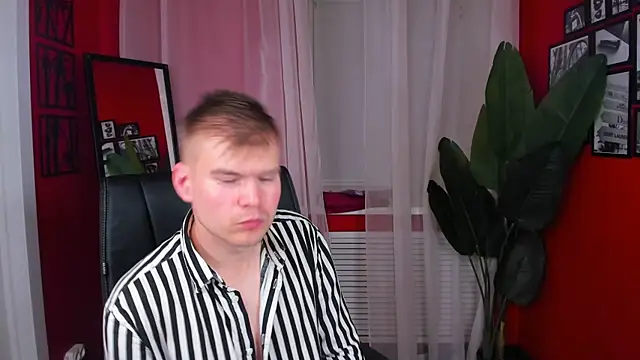 Онлайн чат XXX Walter_Fry