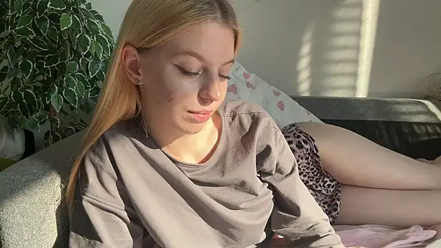 Fanny_Fresh live XXX chat