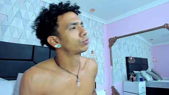 Chat XXX ao vivo de MarckThompsonn