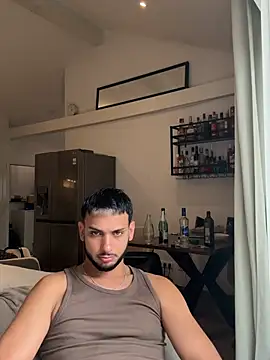 Živý XXX chat Gipsyboysteve