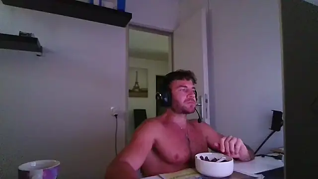 دردشة alpha-hunk الجنسية المباشرة