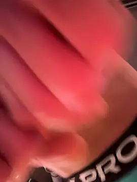 XXX chat uživo modela F3ckd0lllucy