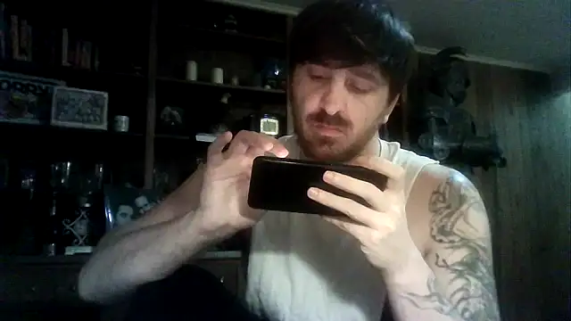 WyattL96's Live XXX Chat