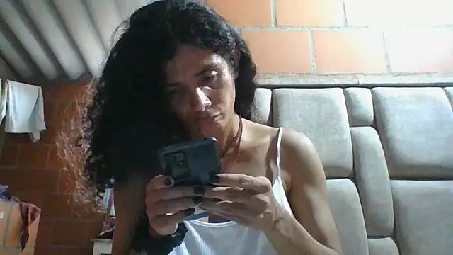 Nadia_Monroen Live XXX chat