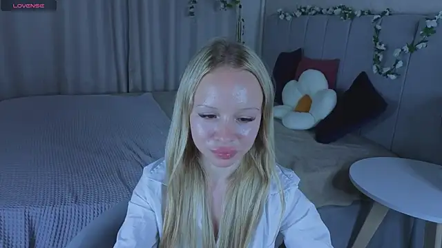 Milana_r0se's Live XXX Chat