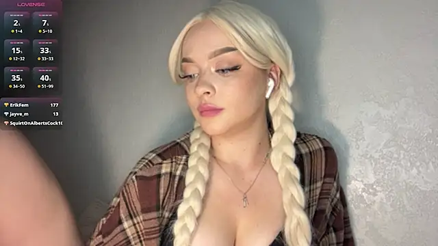 ElsaJeanX's Live XXX Chat