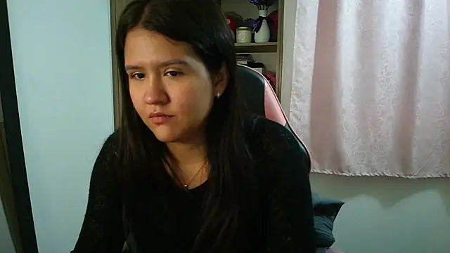 Oliviawatson1 Chat XXX in diretta
