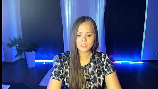 Chat XXX en directo de Kira_love_81