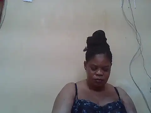 צ'אט XXX בשידור חי של ANALQUEEN4