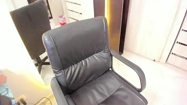BellaFlaming Adlı Modelin Canlı XXX Sohbeti
