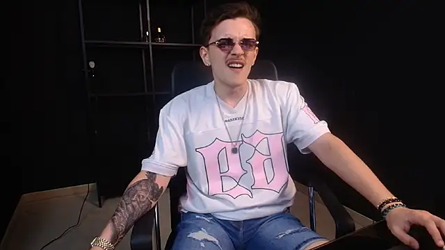 Онлайн чат XXX FelixStarkk