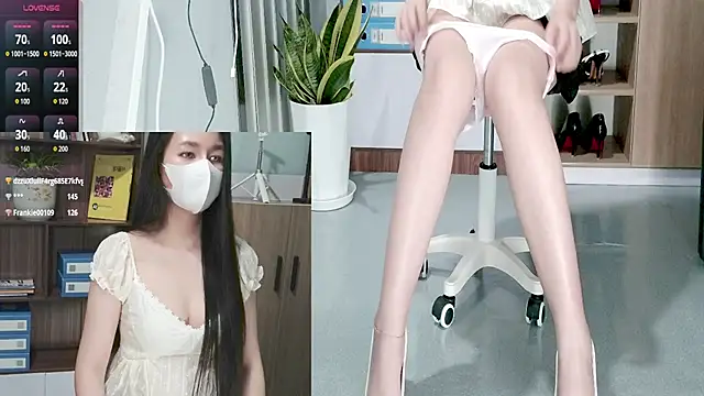 Zinna999's Live XXX Chat