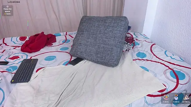 max_ed Adlı Modelin Canlı XXX Sohbeti