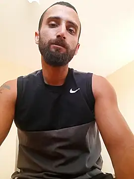 Luccareli10's Live XXX Chat