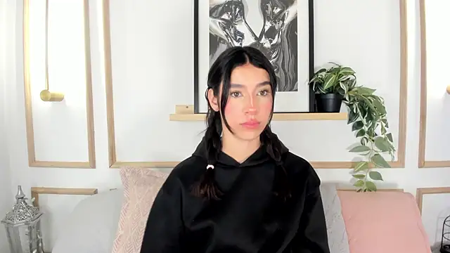 Nanami_'s Live XXX Chat