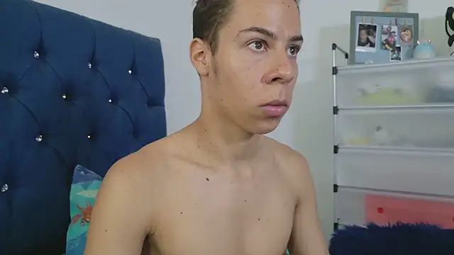 grey___27 – Naživo XXX chat