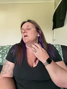 Busty-GilfQuinnn Live XXX chat