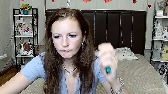 MeganPirs Adlı Modelin Canlı XXX Sohbeti