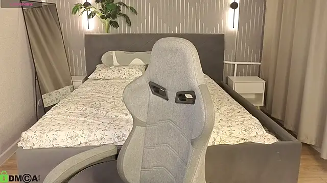 LinaSpark XXX чат на живо
